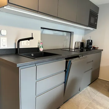 Apartament Anna Promenade 54 *